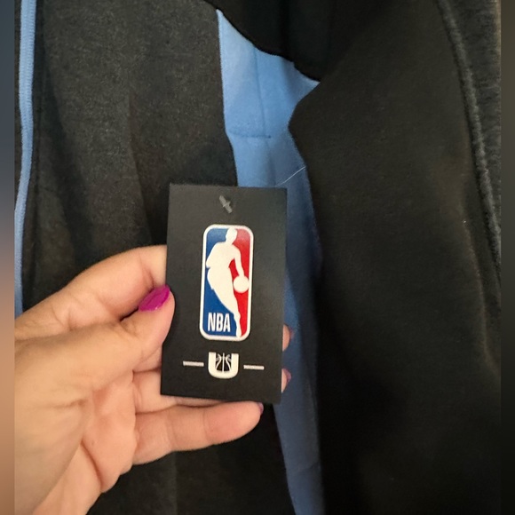 🐻 Authentic Memphis Grizzlies hoodie, size Men’s Large 🐻 - Picture 2 of 10